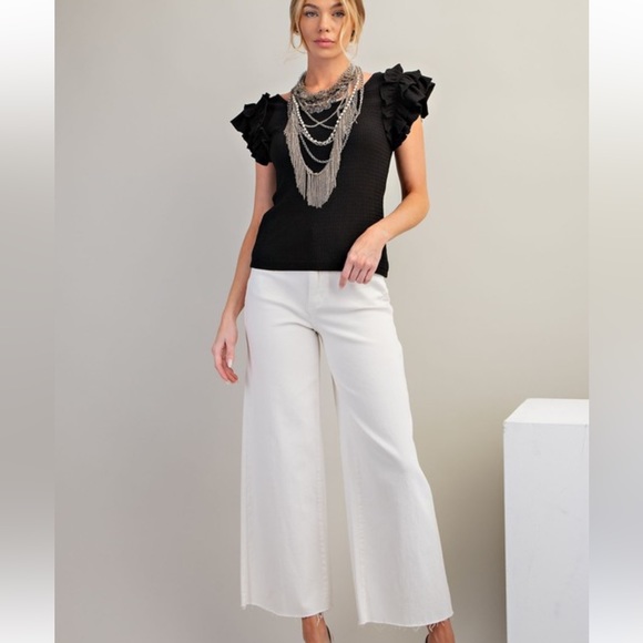 New Fabulous Ruffle Sleeve Textured Knit Fitted Top - Picture 4 of 6